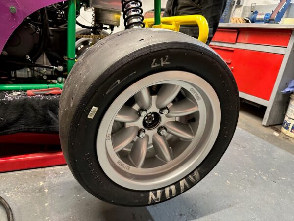 Avon Rear Tyre 9.0/20.0-13 Slick - Image 6